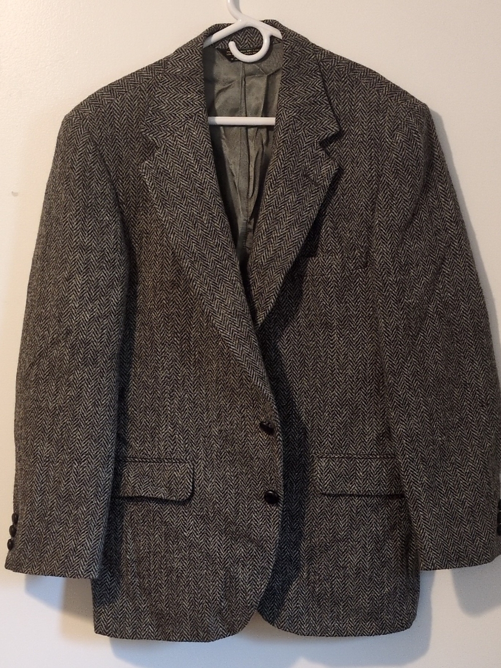 VTG 80s Harris Tweed Mens Gray Herringbone Wool Sport Coat 44R Single Vent READ